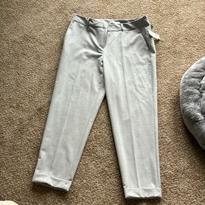 LIZ CLAIBORNE CROP PANTS NEW WITH TAGS